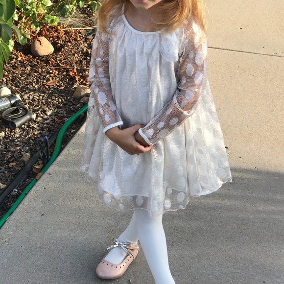 Shimmery cream long sleeved toddler dress - Picture 3 of 5